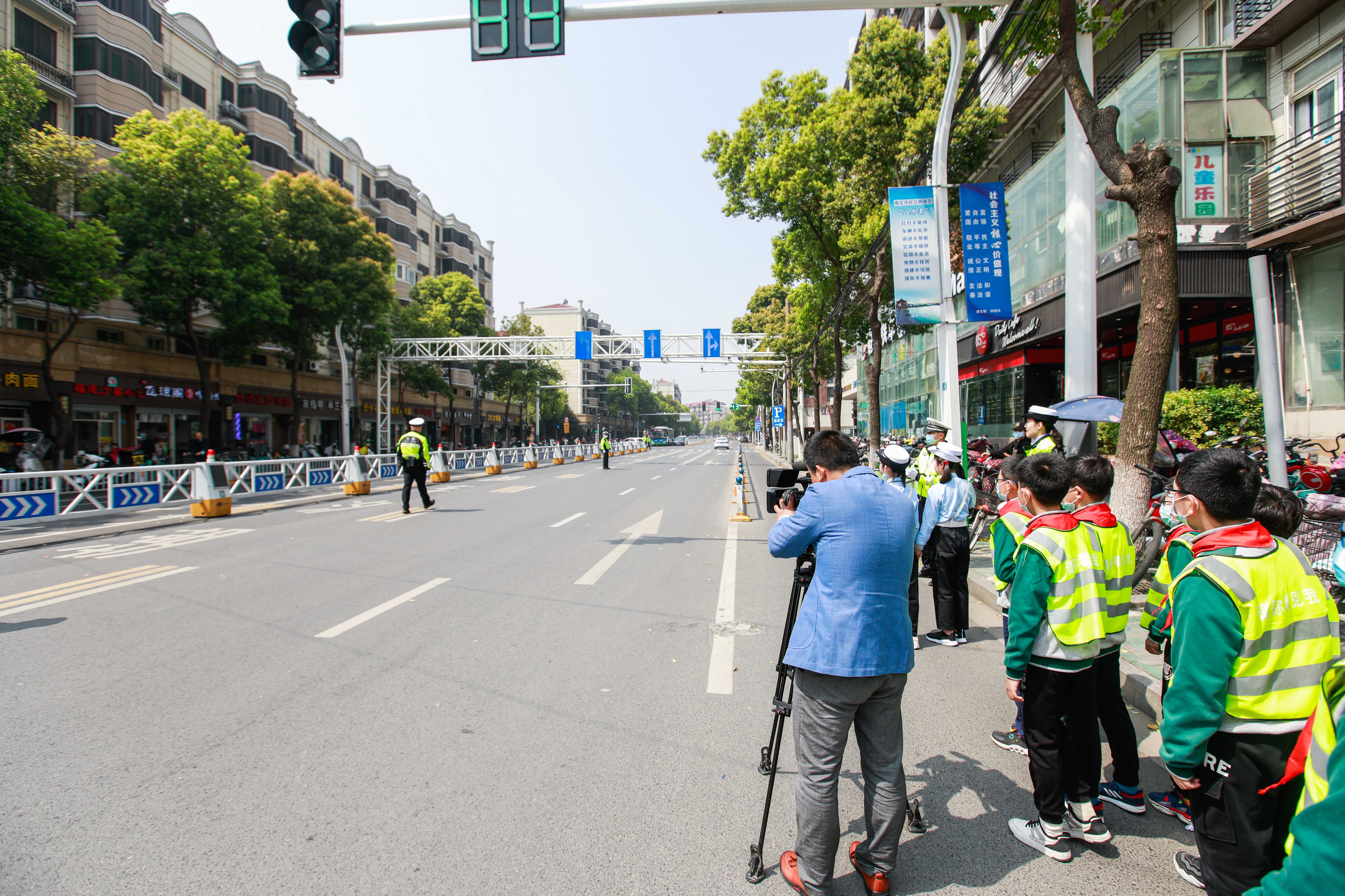 1617802205761253n5Gl.jpg 1617802205761253n5Gl.jpg