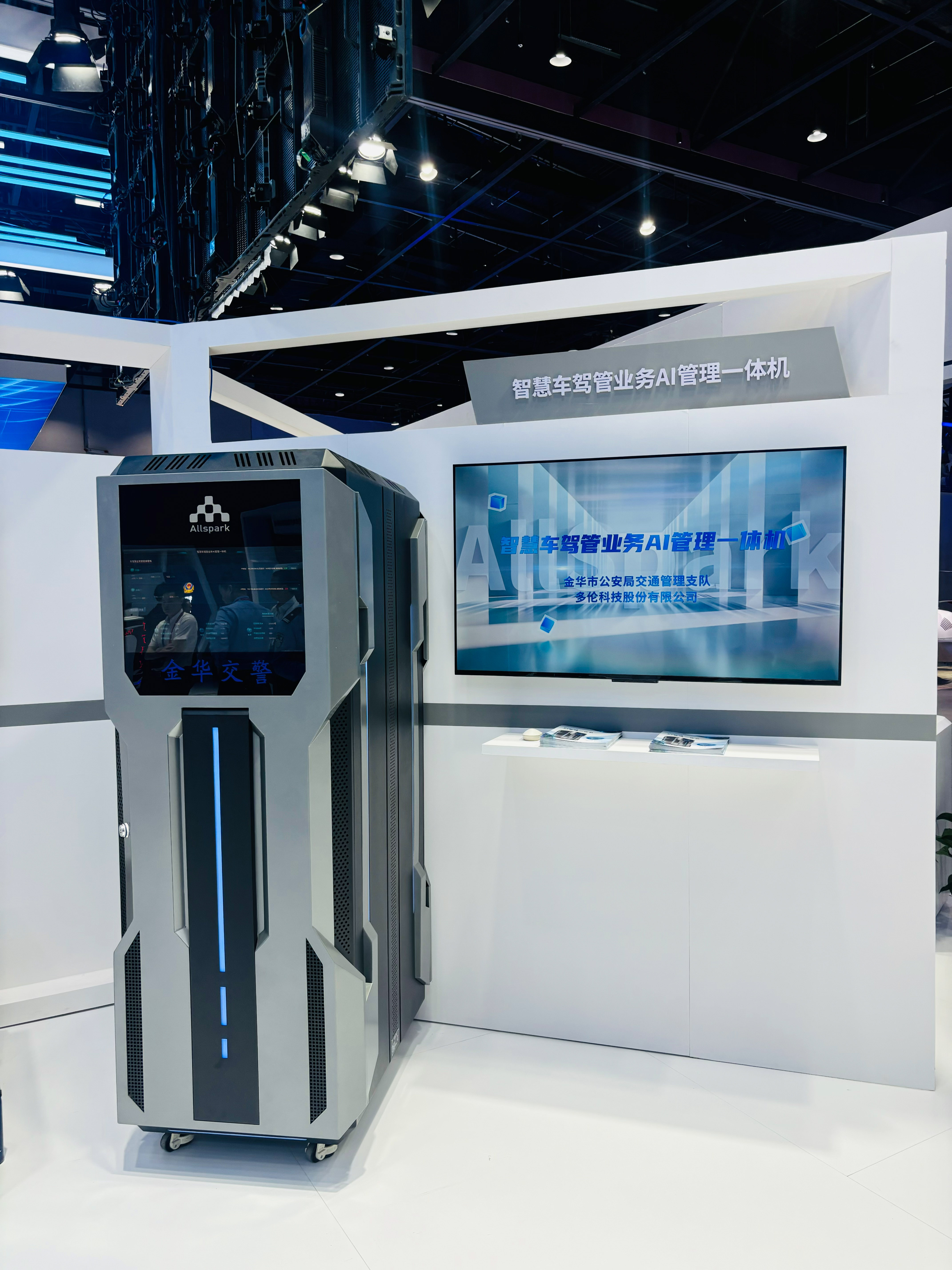 1747877546449256g7y8.jpg 1747877546449256g7y8.jpg