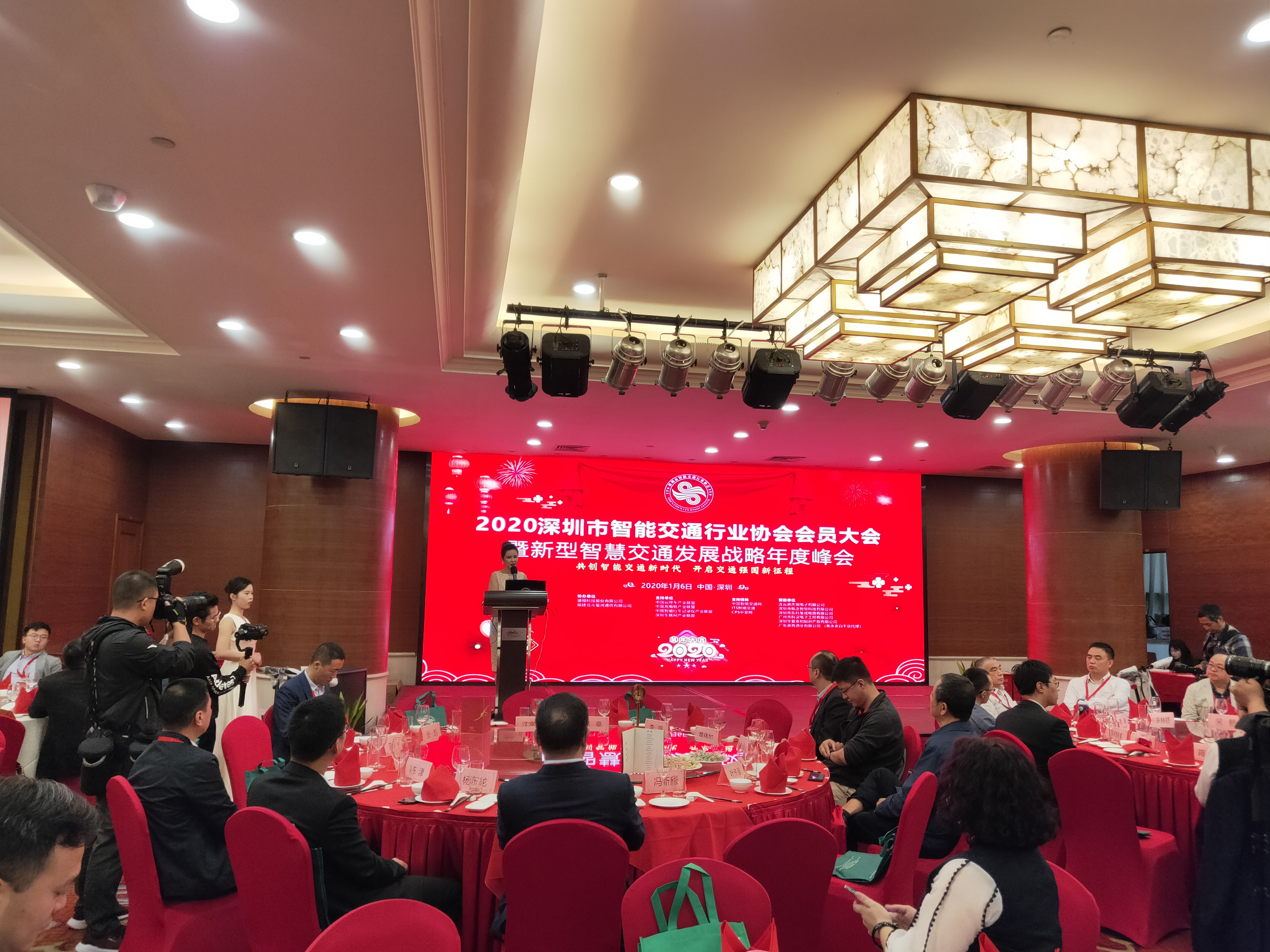 1587005567273371R9v1.jpg 1587005567273371R9v1.jpg